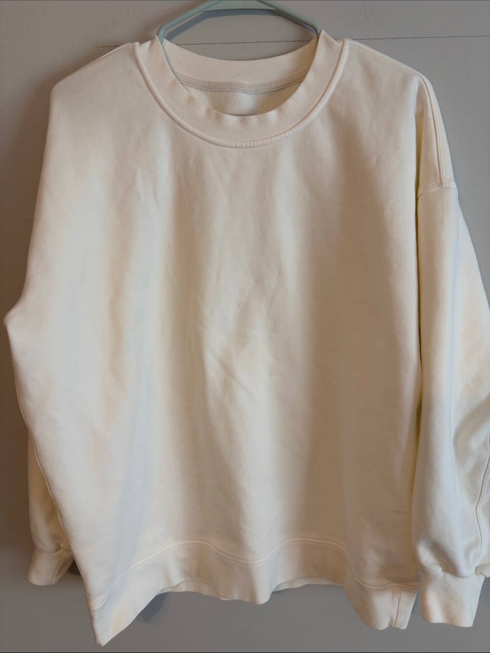 lululemon athletica Women's Cream/ off white Crewneck Sweatshirt. Oversized. Med